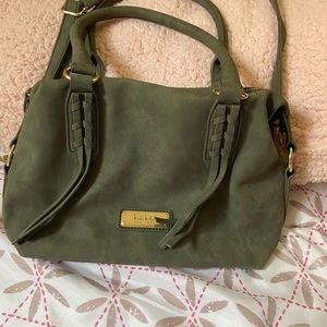 Good green handy or crossbody body bag